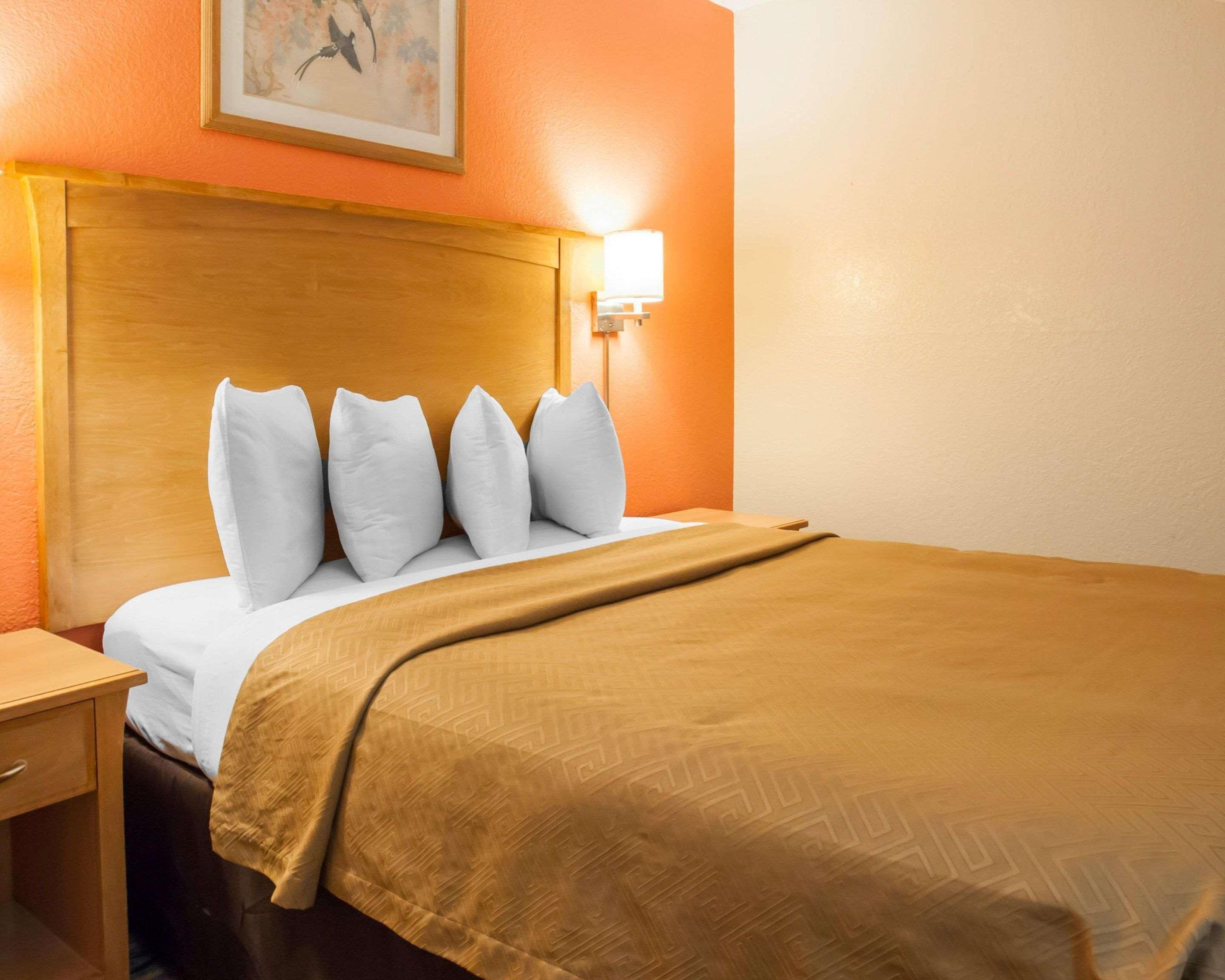 Econo Lodge Kansas City Downtown North Extérieur photo